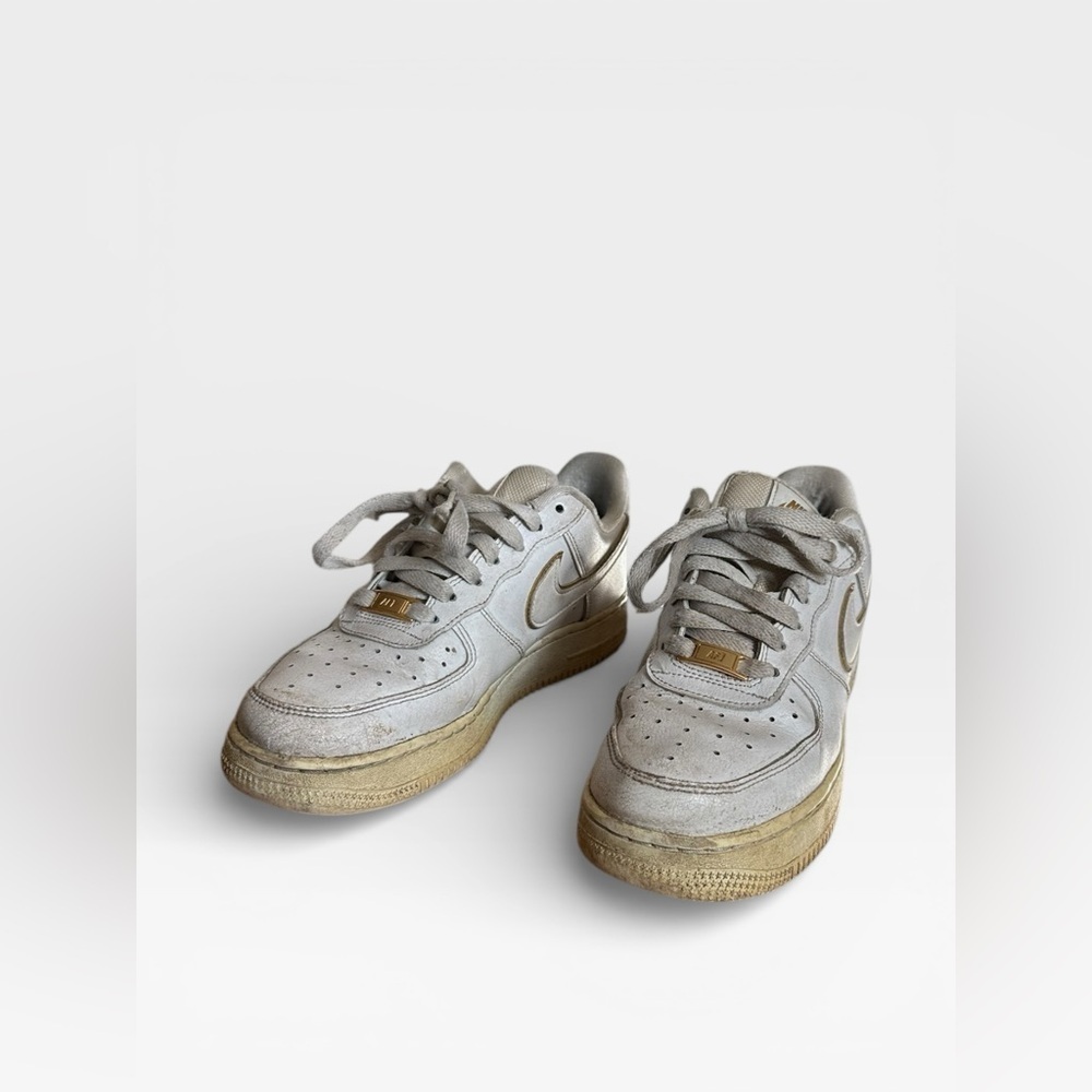 Nike Air Force 1 White and Gold w7